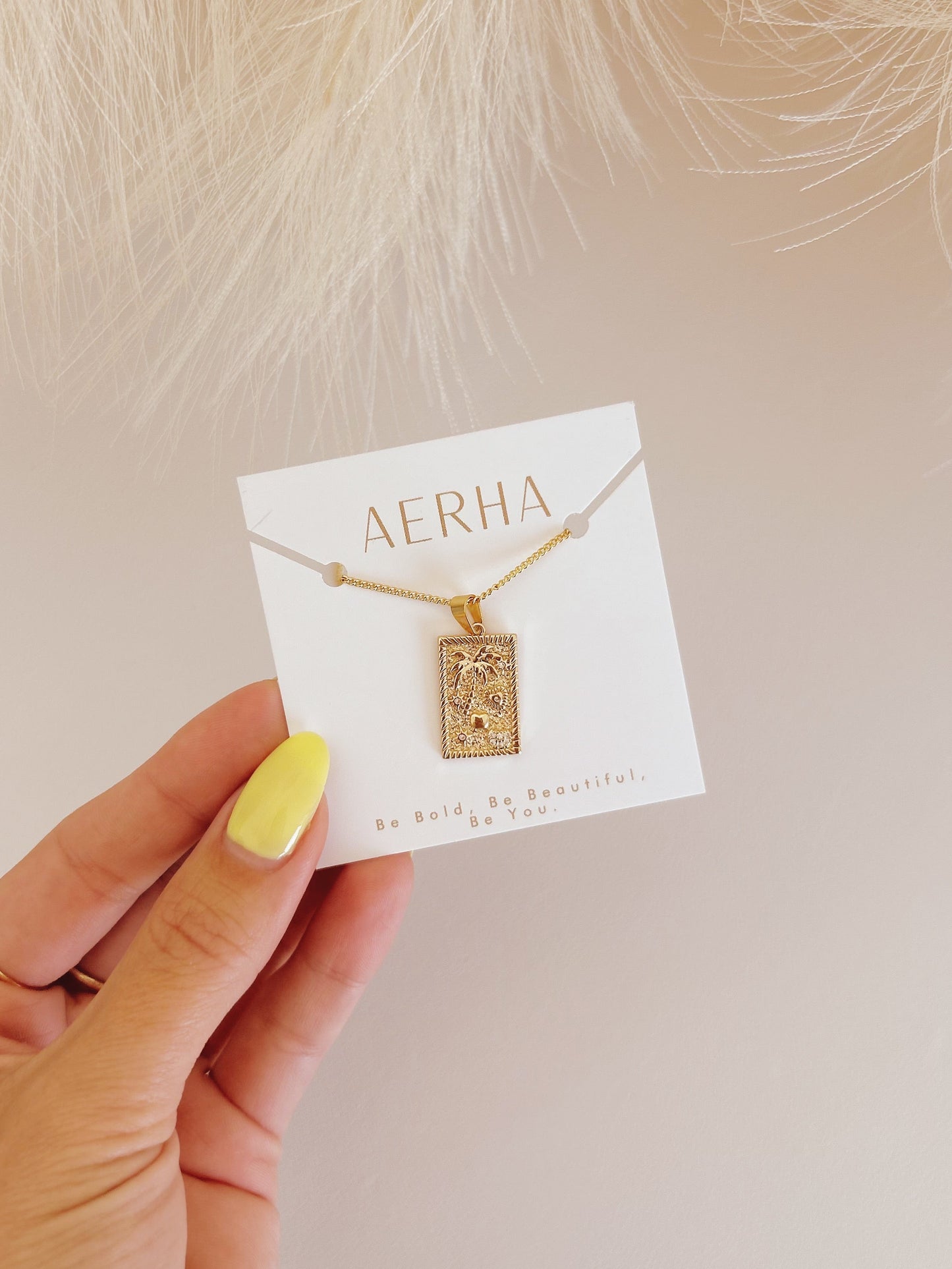 ISLA BONITA NECKLACE