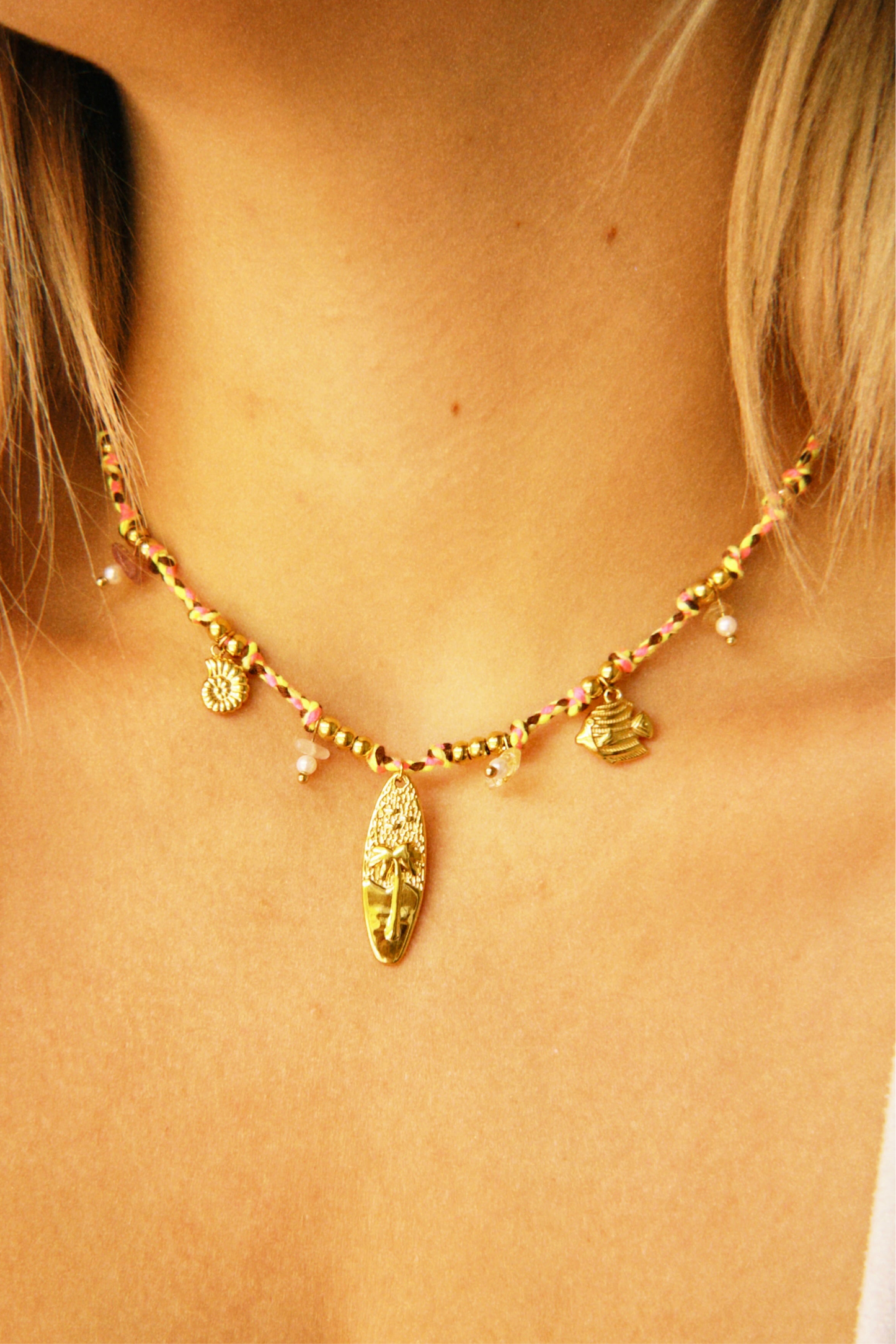 LUA NECKLACE