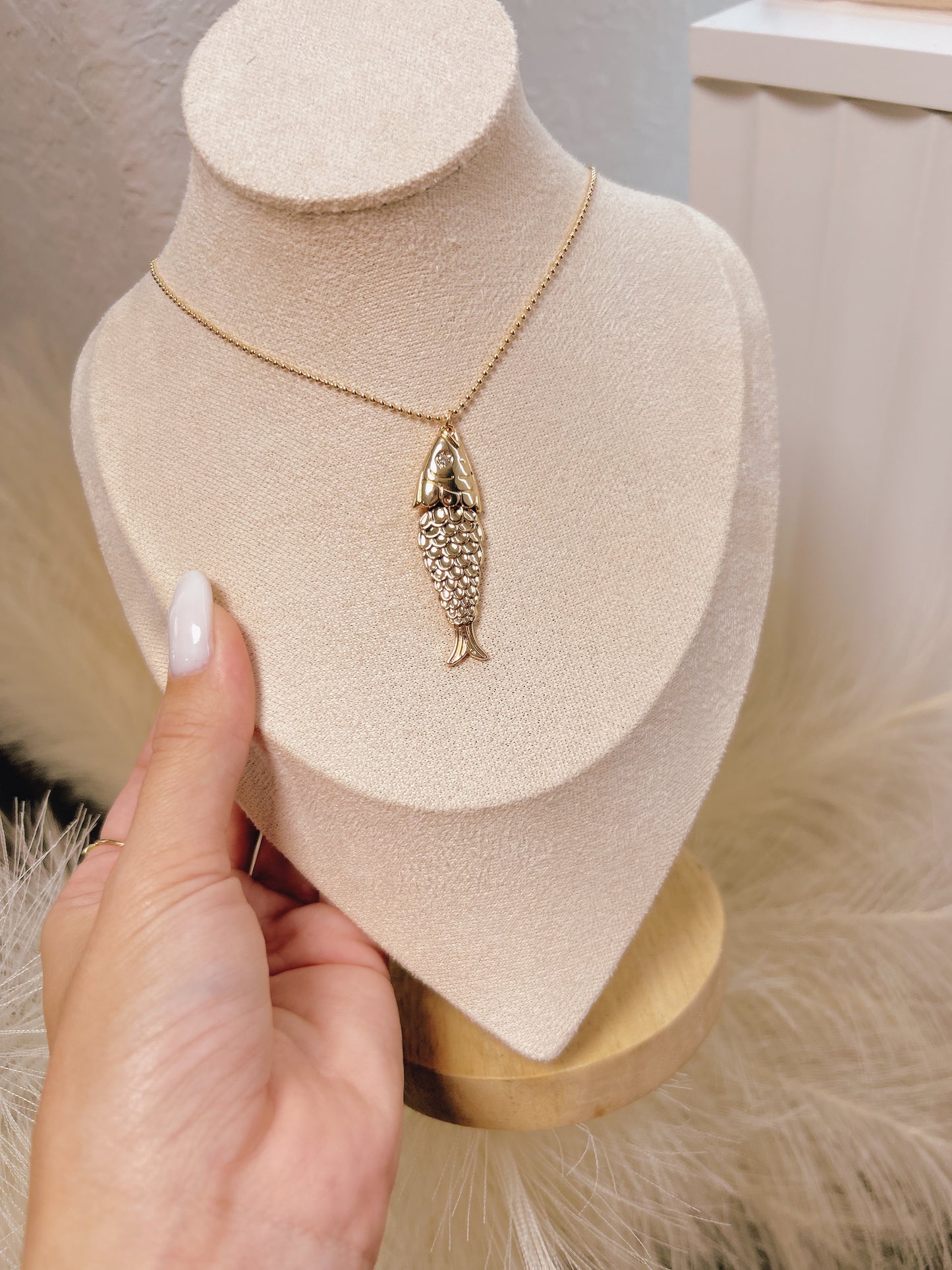 AURELIA NECKLACE