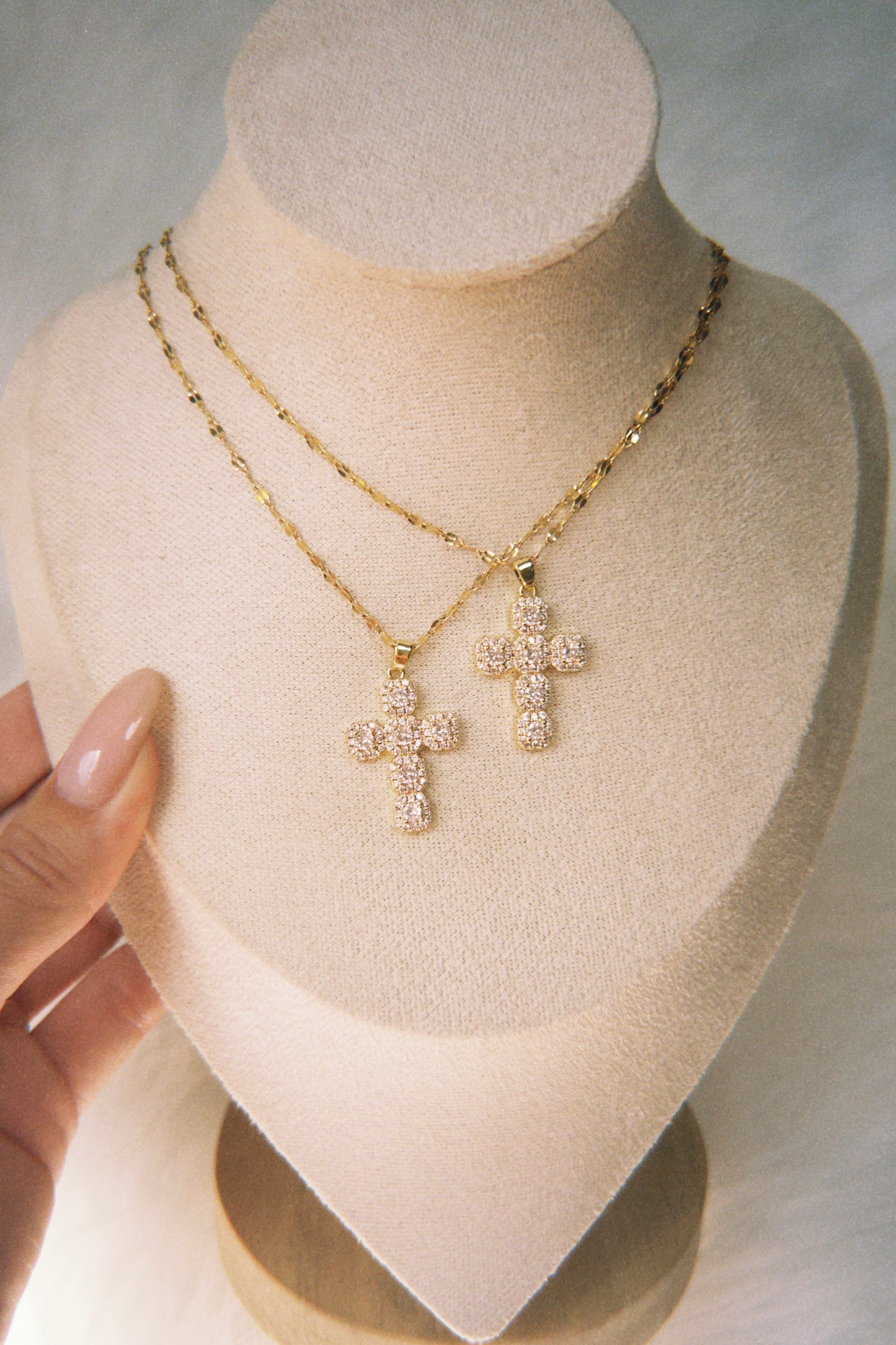 DEBORAH NECKLACE