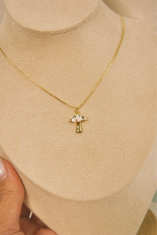 MUNSHIE LOVE NECKLACE