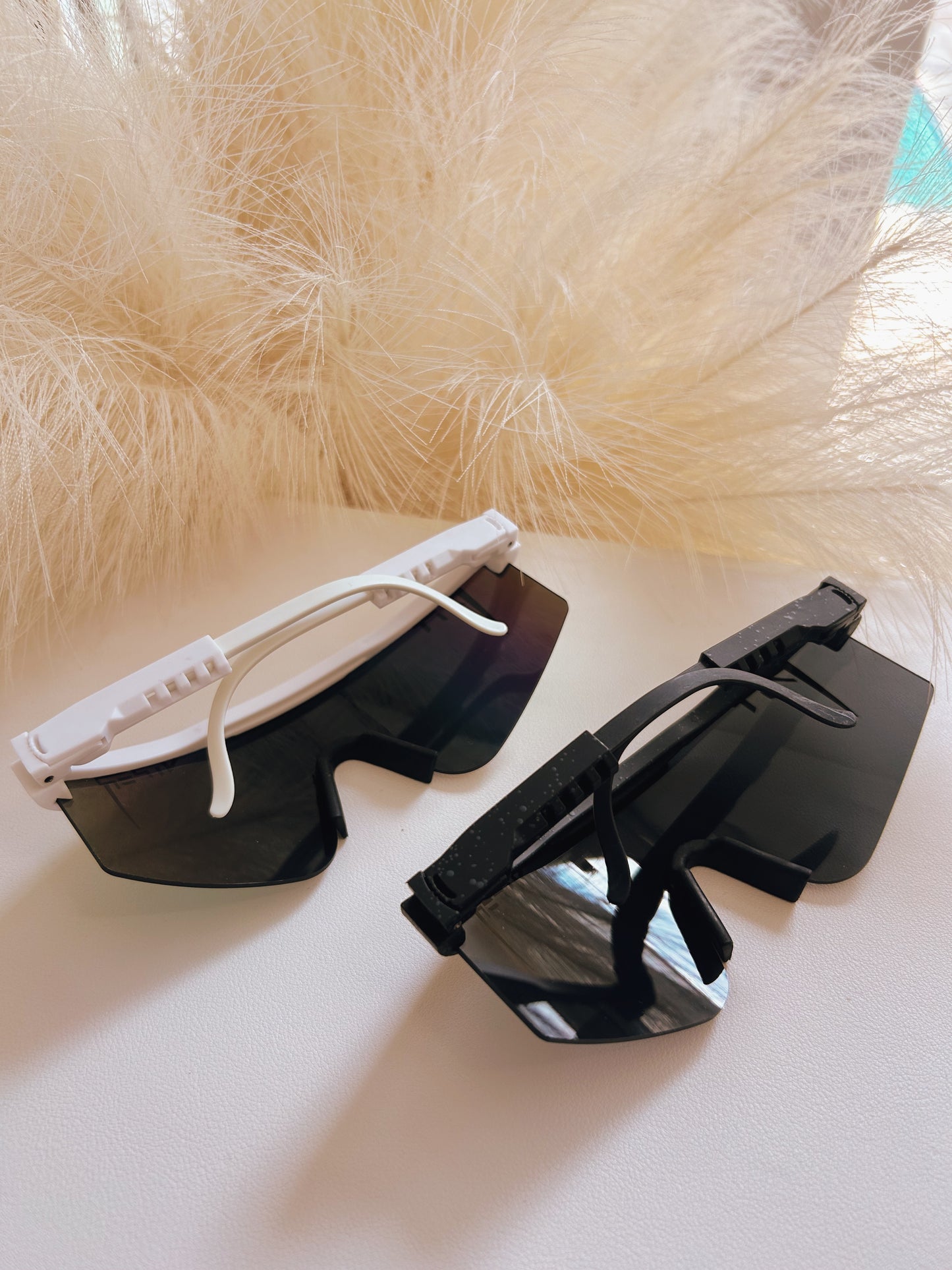 SPORT SUNGLASSES