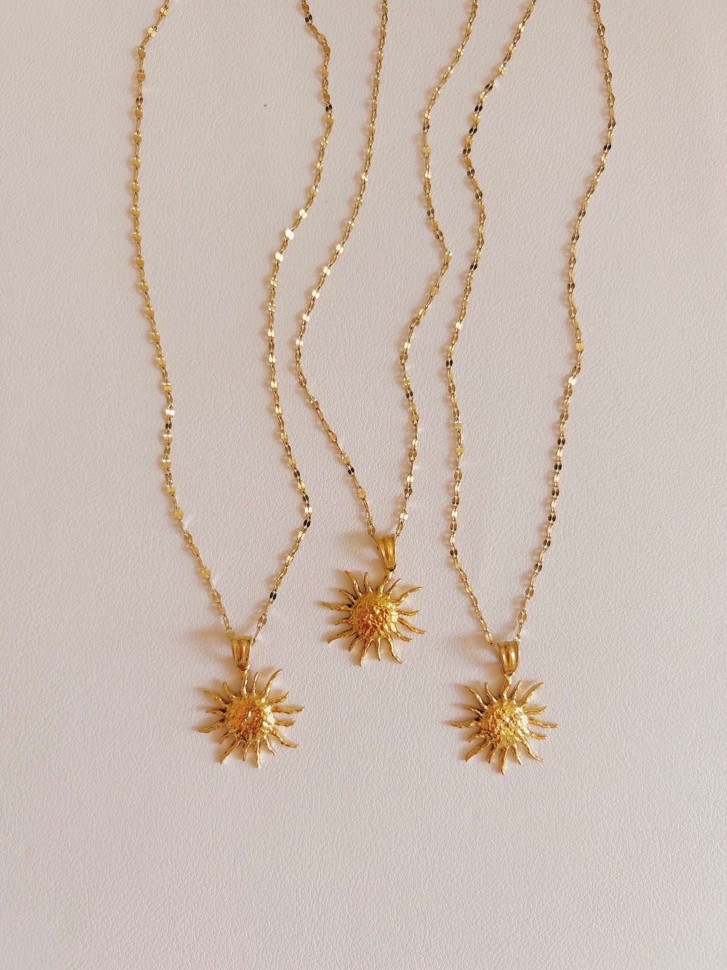 SONNE NECKLACE