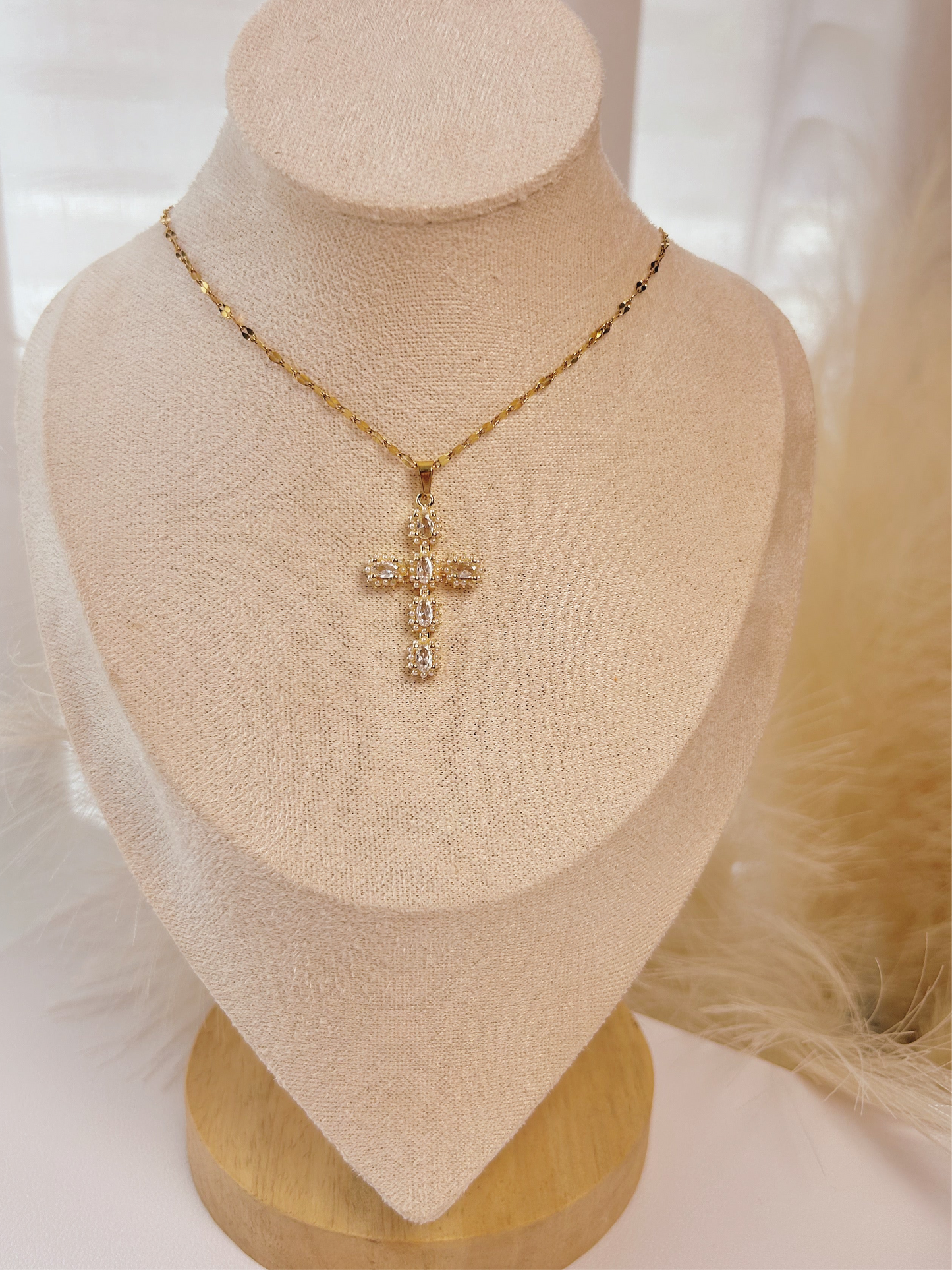 PEARLY CROSS NECKLACE