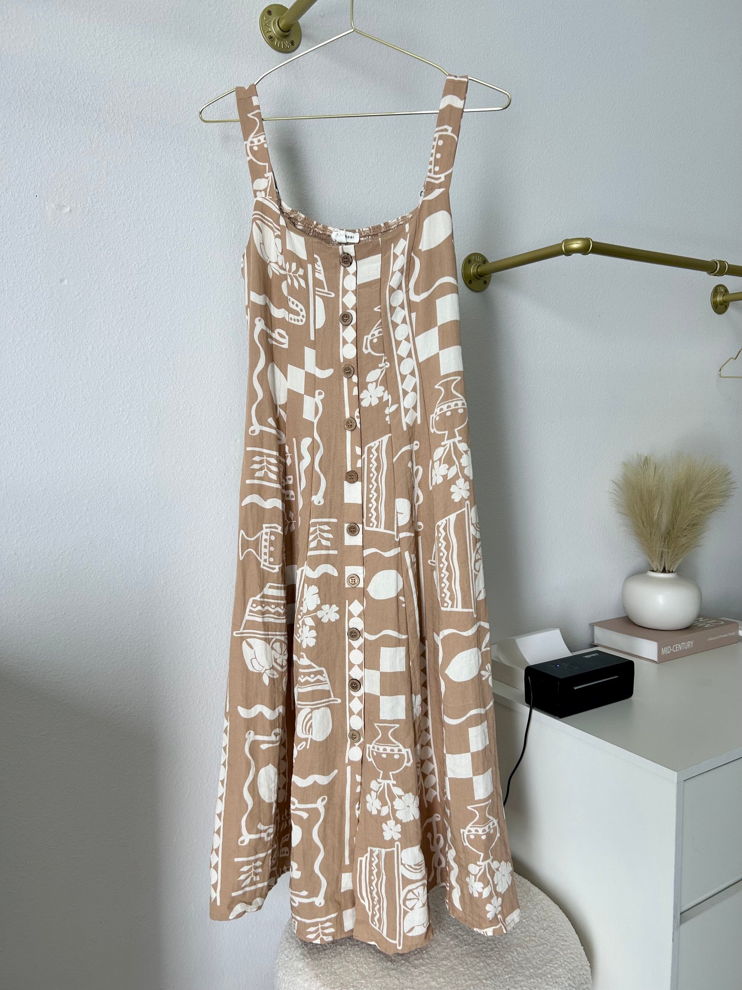 DRESSES
