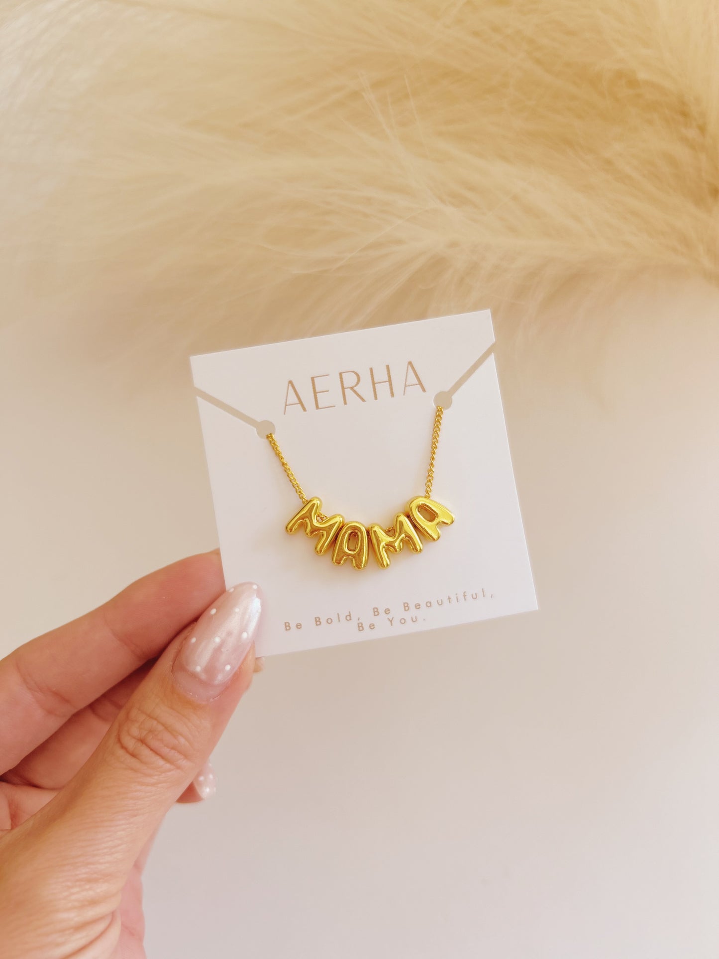 MAMÁ NECKLACE