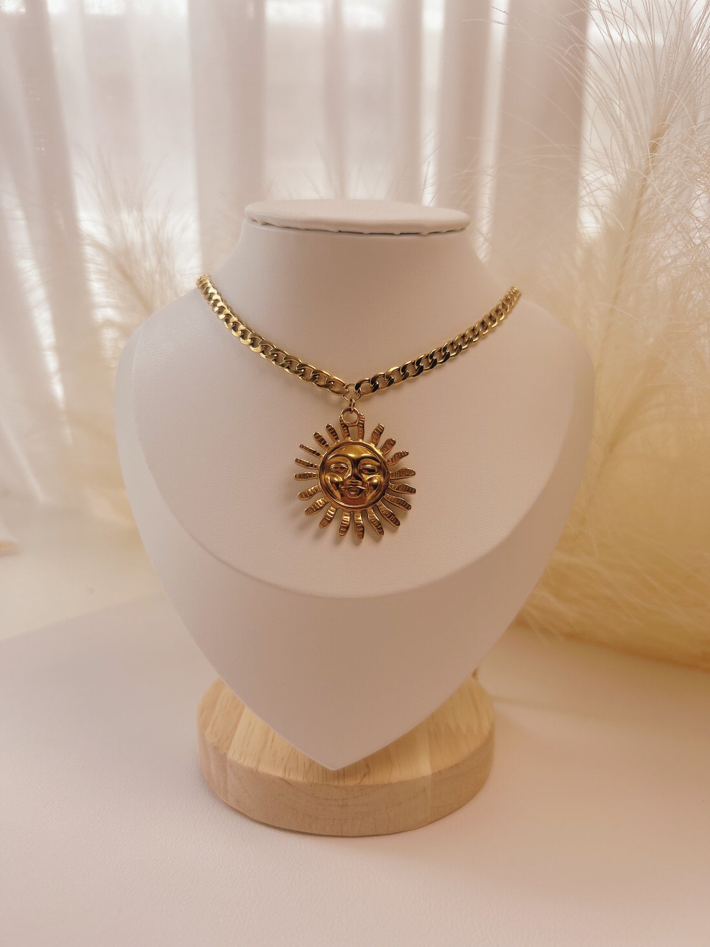 SUNKISSED NECKLACE