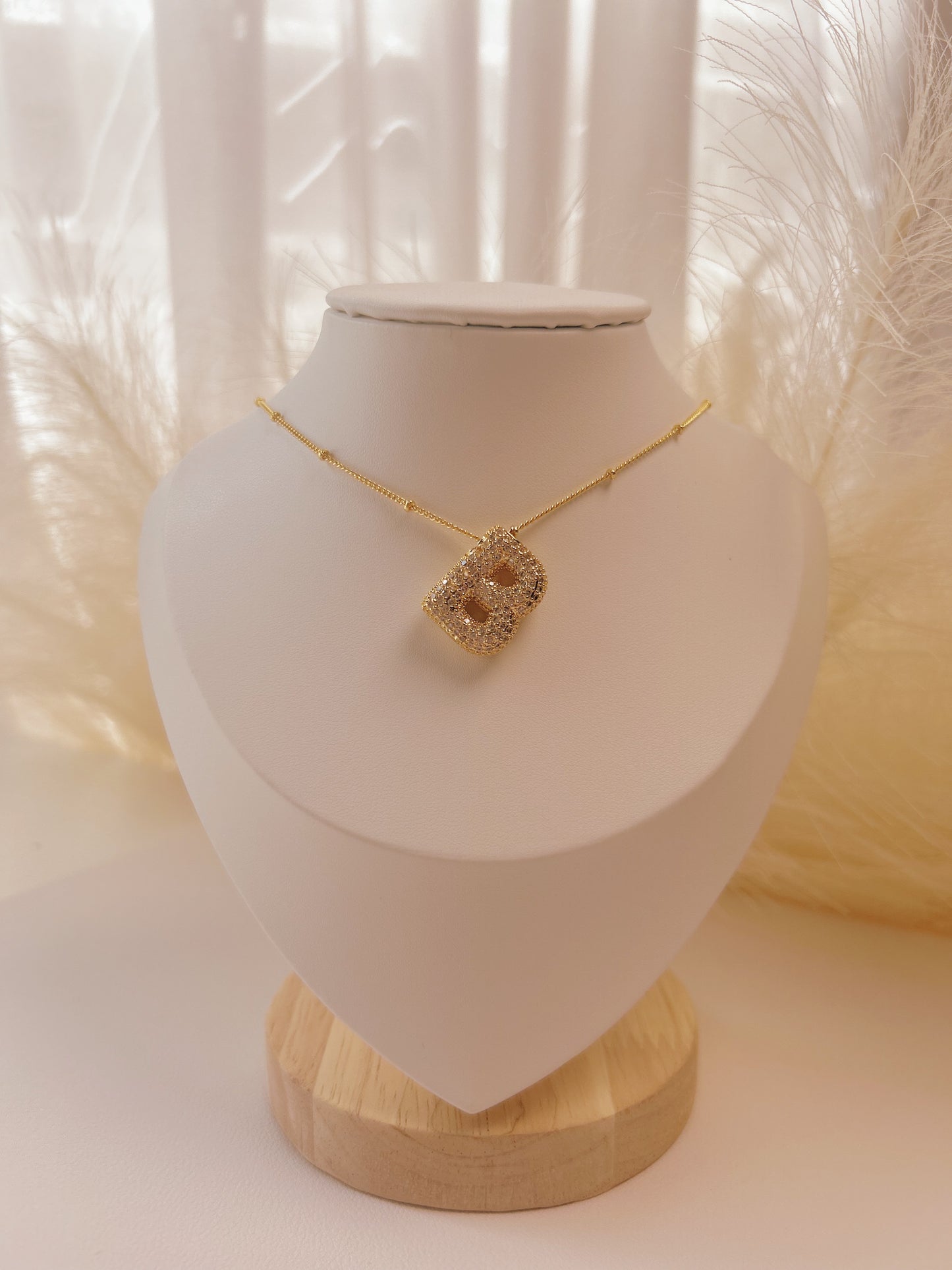 BUBBLE INITIAL NECKLACE