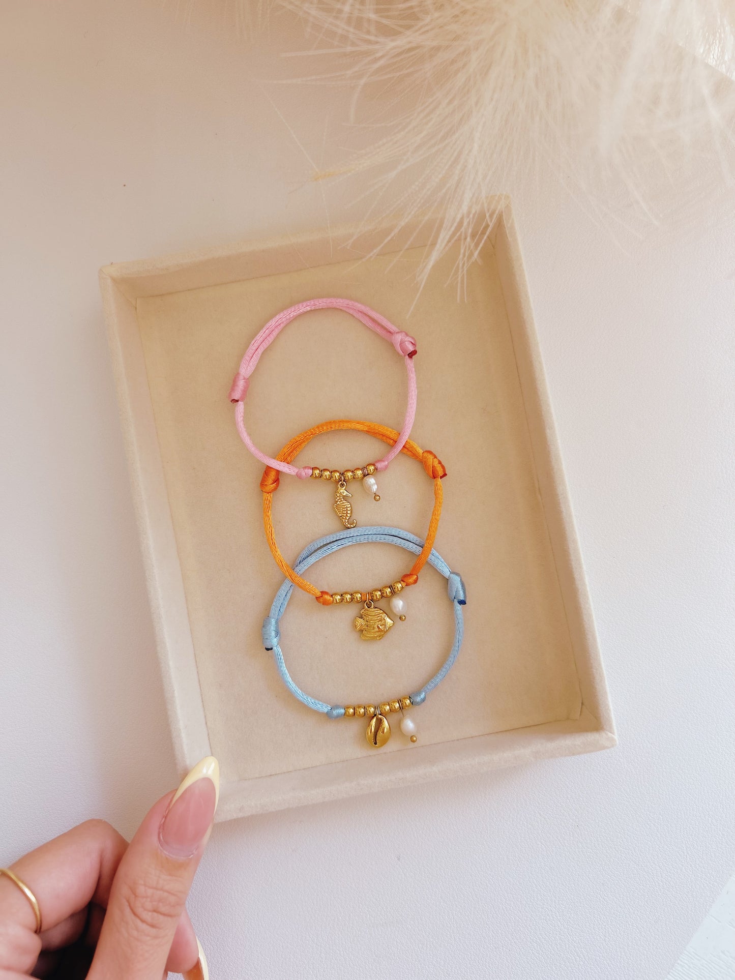 MARINA GLOW BRACELETS