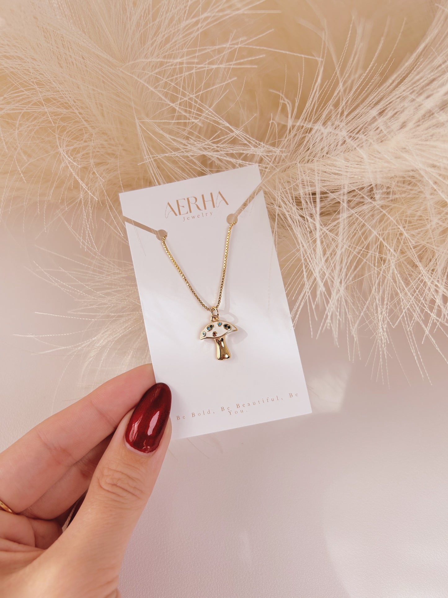 MUNSHIE LOVE NECKLACE